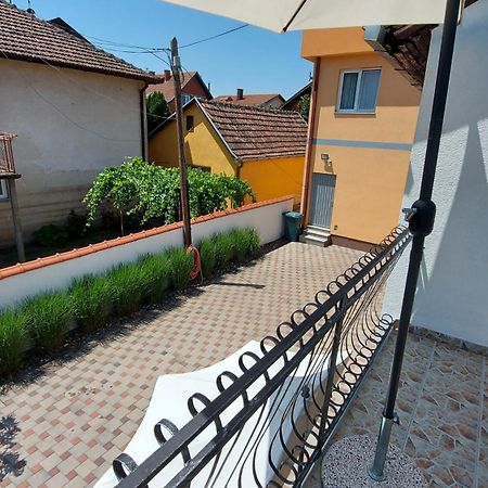 Apartment Kapetanovic Bosanski Samac Rom bilde